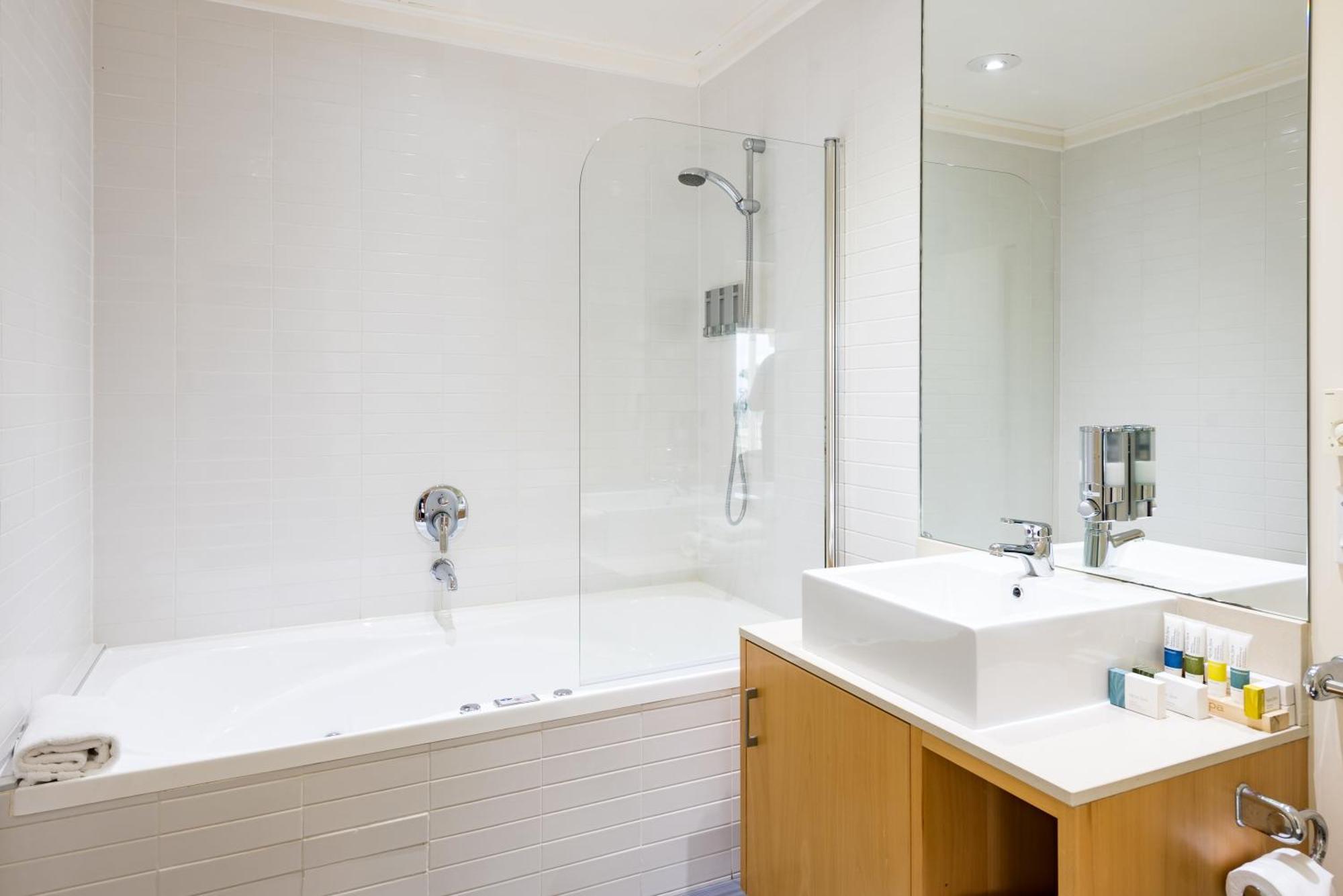 Executive Two-Bedroom Apartment,995242846:JPEG